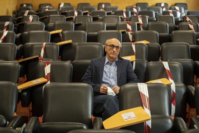 Pico de mortes por covid-19 deve ser atingido no final do mês