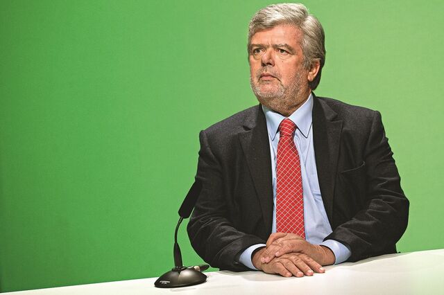 Presidente da Apifarma: Europa leva demasiado tempo a aprovar vacina