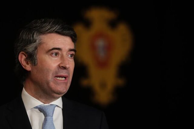 PS admite desconfinamento gradual já para a semana