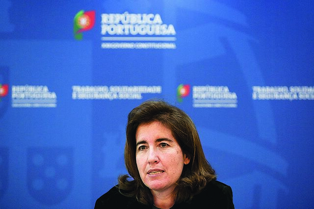 Nova vaga de pedidos de lay-off abrange 281 mil trabalhadores