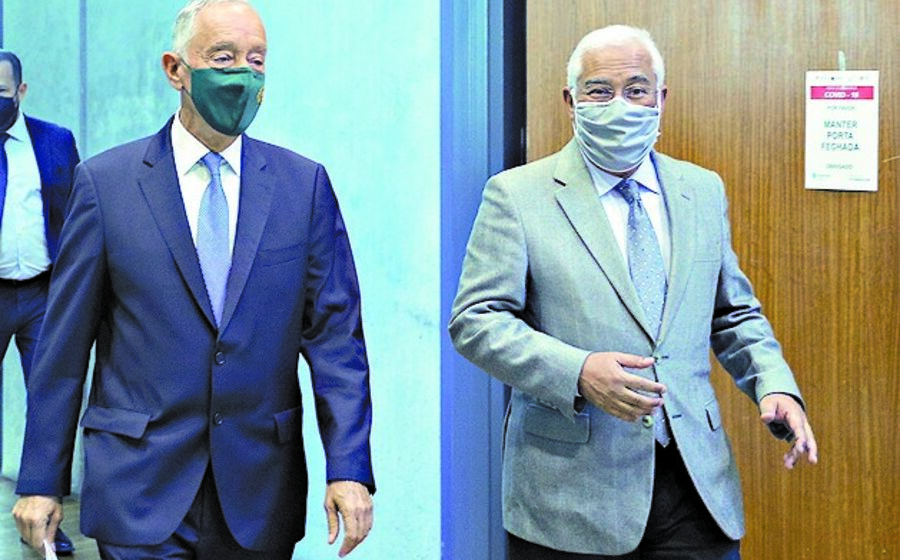 Marcelo e Costa nas instalações do Infarmed na última reunião.