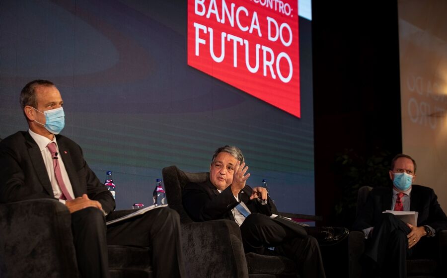 banqueiros paulo macedo miguel maya
