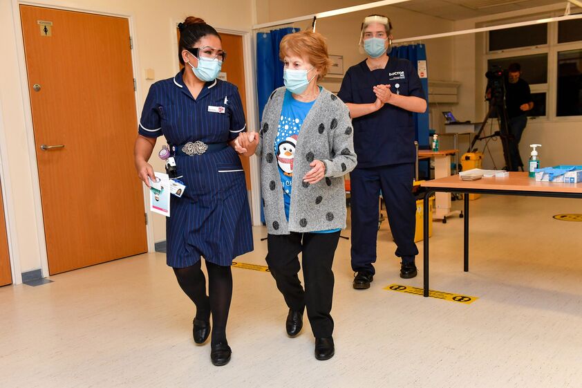 Margaret Keenan vacina