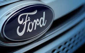 Ford planeia recuar nos planos para vender apenas carros elétricos na UE a partir de 2030