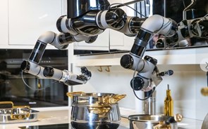 “O futuro está servido”: O gadget que faz o jantar e limpa a cozinha