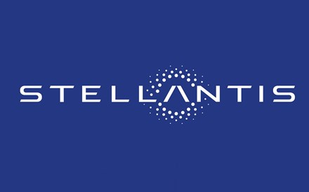 Stellantis assina acordos de financiamento com bancos e lança empresa de 'leasing'