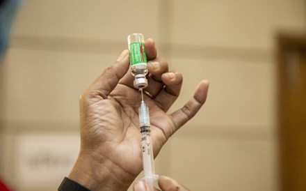Portugal entre países da UE mais atrasados na primeira dose da vacina