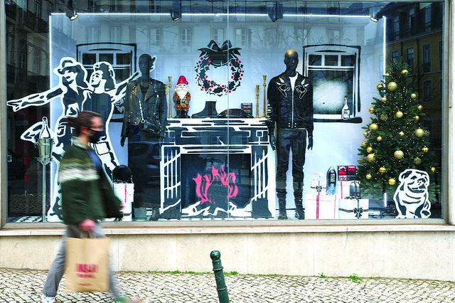 Crédito ao consumo está 17% abaixo dos valores pré-pandemia
