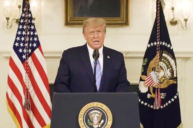 Comissário europeu 'perplexo' após plataformas banirem Trump
