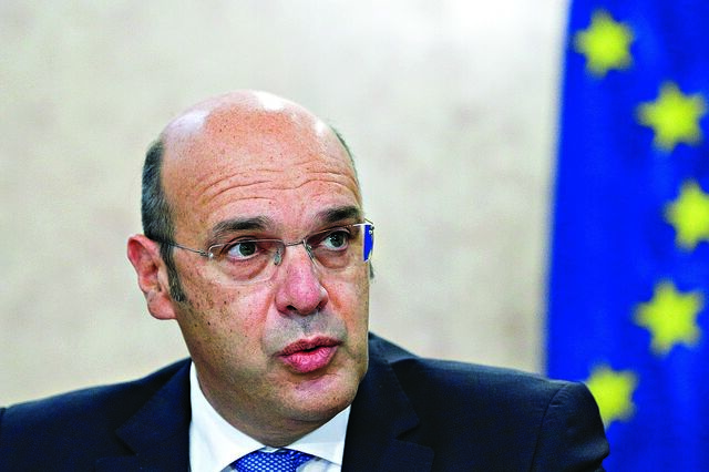 Empresas que despeçam mantêm direito a crédito a fundo perdido