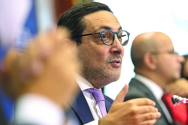 Empresas com dívidas ao Fisco vão poder aceder aos apoios covid