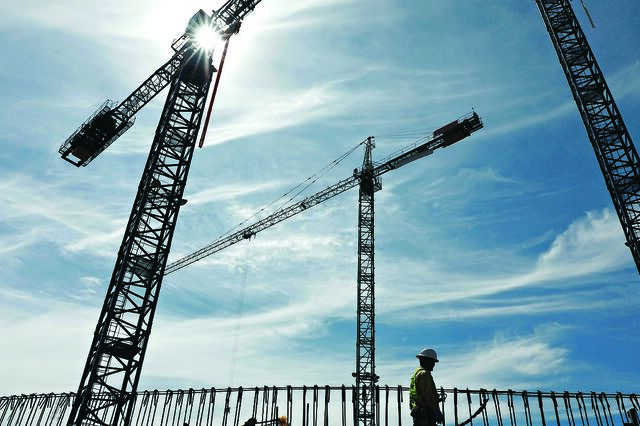 Construtoras baixam preços e ganham obras a espanhóis