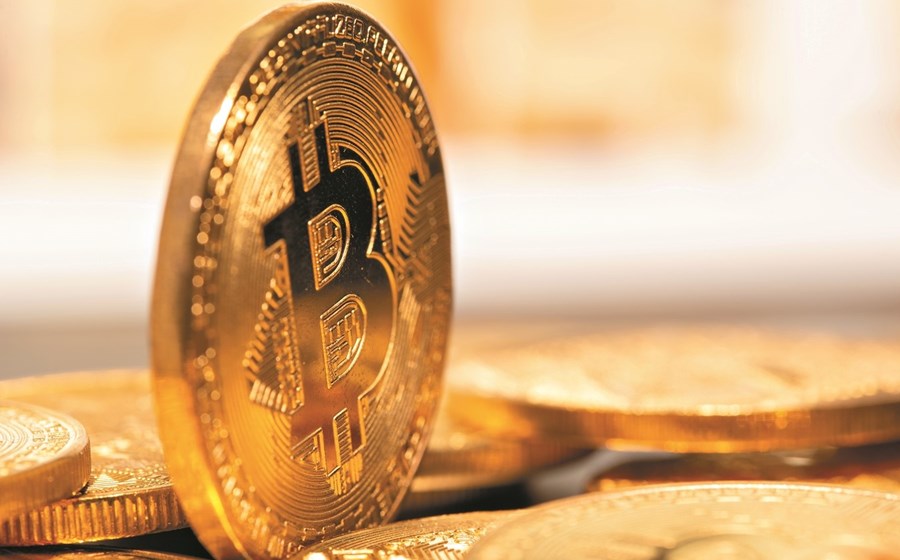 A bitcoin escalou em 2020 e continua a     valorizar em 2021. Estará a comportar-se como ativo de refúgio?