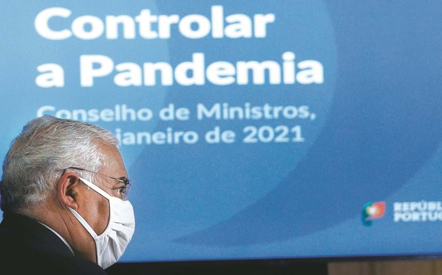 O primeiro-ministro António Costa insistiu na quarta-feira na necessidade de os portugueses, que o podem fazer, trabalharem a partir de casa.