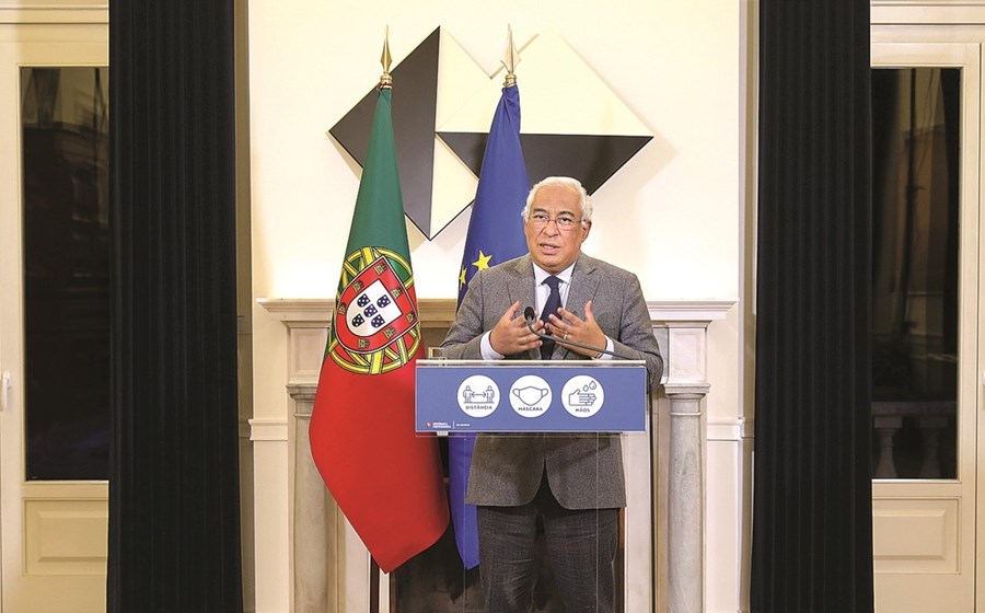 O primeiro-ministro pediu ontem aos portugueses um “sobressalto cívico” para travar os contágios por covid-19.