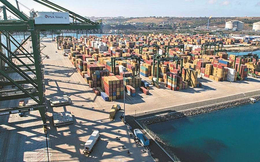 O movimento nos portos no mês de novembro subiu 0,2%.