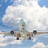 Procura de transportes aéreos está a 75% dos níveis de 2019, atrasos afetam Europa