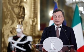 Mario Draghi aceitou ser primeiro-ministro e anunciou composição de governo de unidade nacional