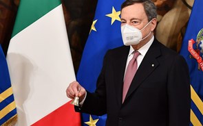 Mario Draghi abdica de salário enquanto primeiro-ministro de Itália
