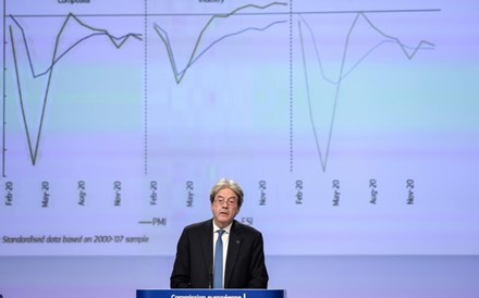Bruxelas diz que a União Europeia recupera PIB do pré-pandemia ainda este ano
