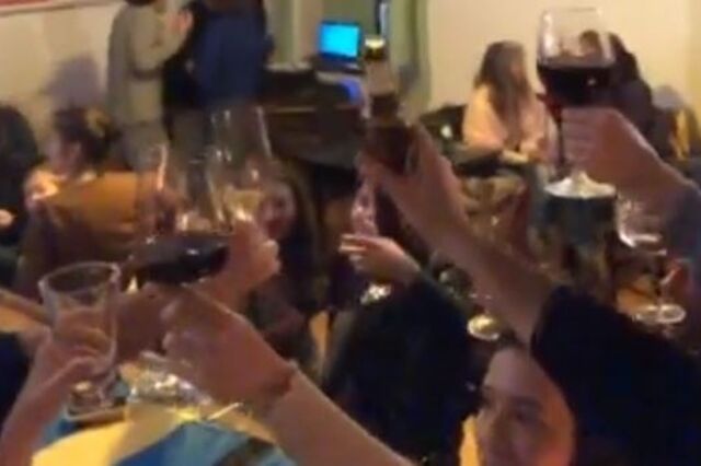 Restaurante em Lisboa que recusou fechar portas durante confinamento faz festa com dezenas de pessoas
