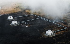 Startup islandesa apoiada por Gates transforma CO2 em pedra