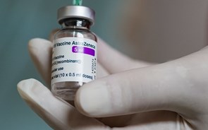 'Task force' mantém programa de vacinação com AstraZeneca