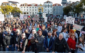 Perto de 3.000 pessoas manifestaram-se em Lisboa contra a gestão da pandemia 