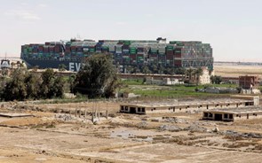 Suez pode congestionar portos durante mais de um mês