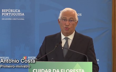 Costa promete persistência na reforma da floresta e adverte que desmobilização é um risco