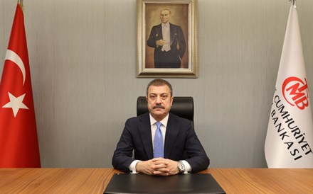 Novo governador do Banco Central da Turquia compromete-se a combater inflação