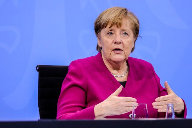 Merkel preocupada com competências da UE na área dos chips e baterias