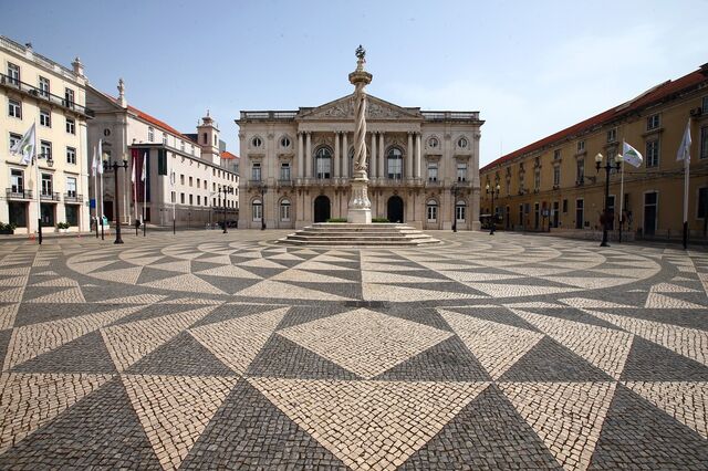 Câmara de Lisboa multada em 1,2 milhões por divulgar dados à Rússia