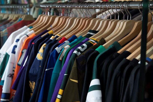 Impacto da proibição de venda de roupa nos hipermercados é 'grande'. Setor espera que caia na próxima semana