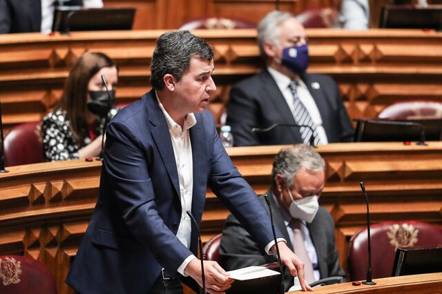 PAN apoia estado de emergência até maio, mas só se for necessário