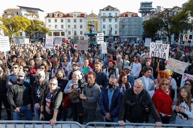 Perto de 3.000 pessoas manifestaram-se em Lisboa contra a gestão da pandemia 