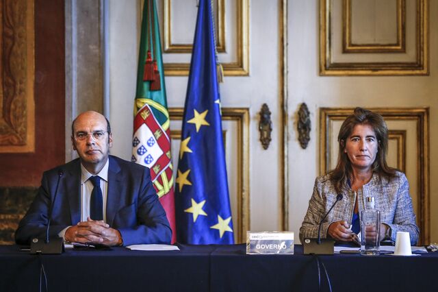 Governo diz que parlamento deve clarificar alterações aos apoios sociais