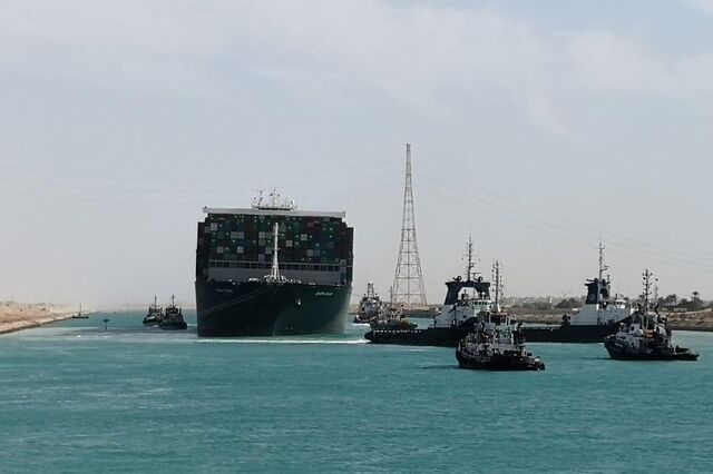 Egito quer avançar com segunda expansão do Canal do Suez 
