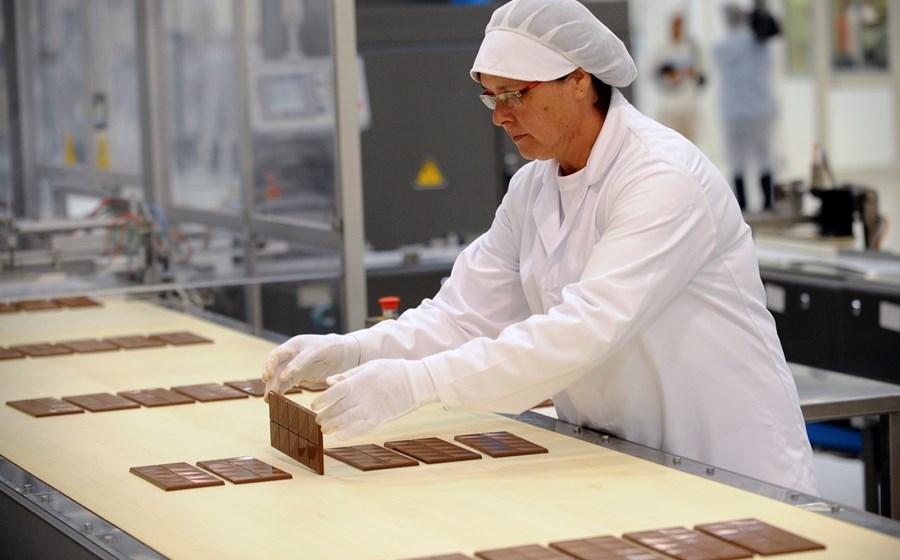 A espanhola Chocolates Valor adquiriu a Imperial, que fatura 33 milhões e emprega mais de 200 pessoas.