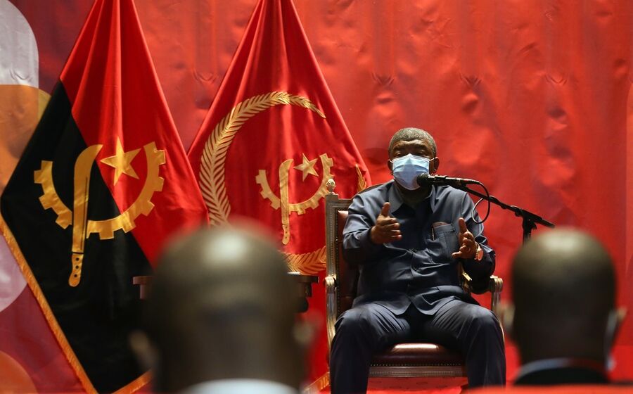 João Lourenço, Angola