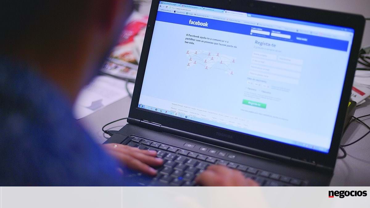 Las redes sociales de Facebook están «caídas»