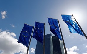 Ser verde compensa? Banqueiros europeus podem passar a ter salário indexado a metas ESG
