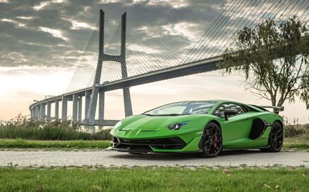 Consórcio anglo-suíço oferece 7,5 mil milhões pela Lamborghini