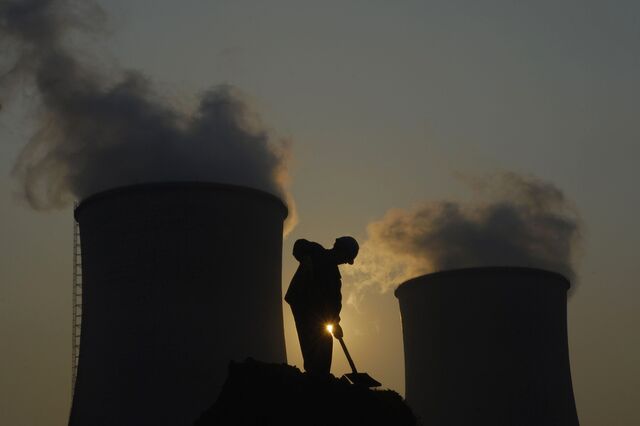 Fábricas no sudoeste da China suspendem produção devido à escassez de energia