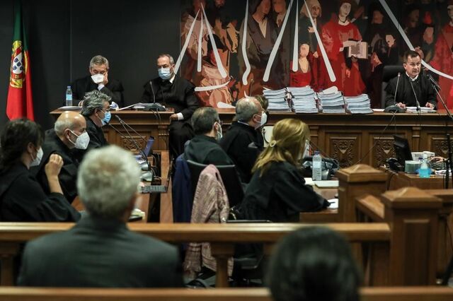 Sócrates vê cair acusação de crime de corrupção passiva no caso Lena