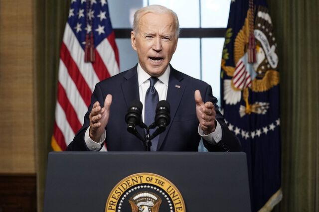 Biden quer aumentar impostos aos mais ricos para financiar medidas sociais   