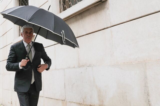 Caso EDP: Sócrates pede recusa de Carlos Alexandre por 'notórias incompatibilidades'