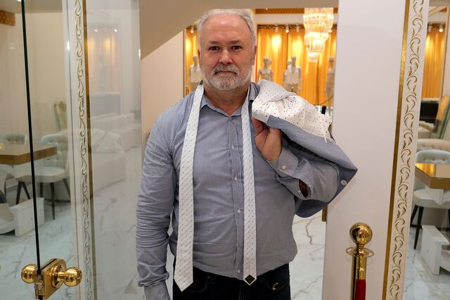 Pinto investe milhões na abertura da maior loja de noivos do país