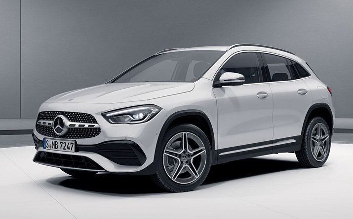 44 - Mercedes-Benz GLA