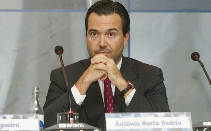 2000 - Santander Totta